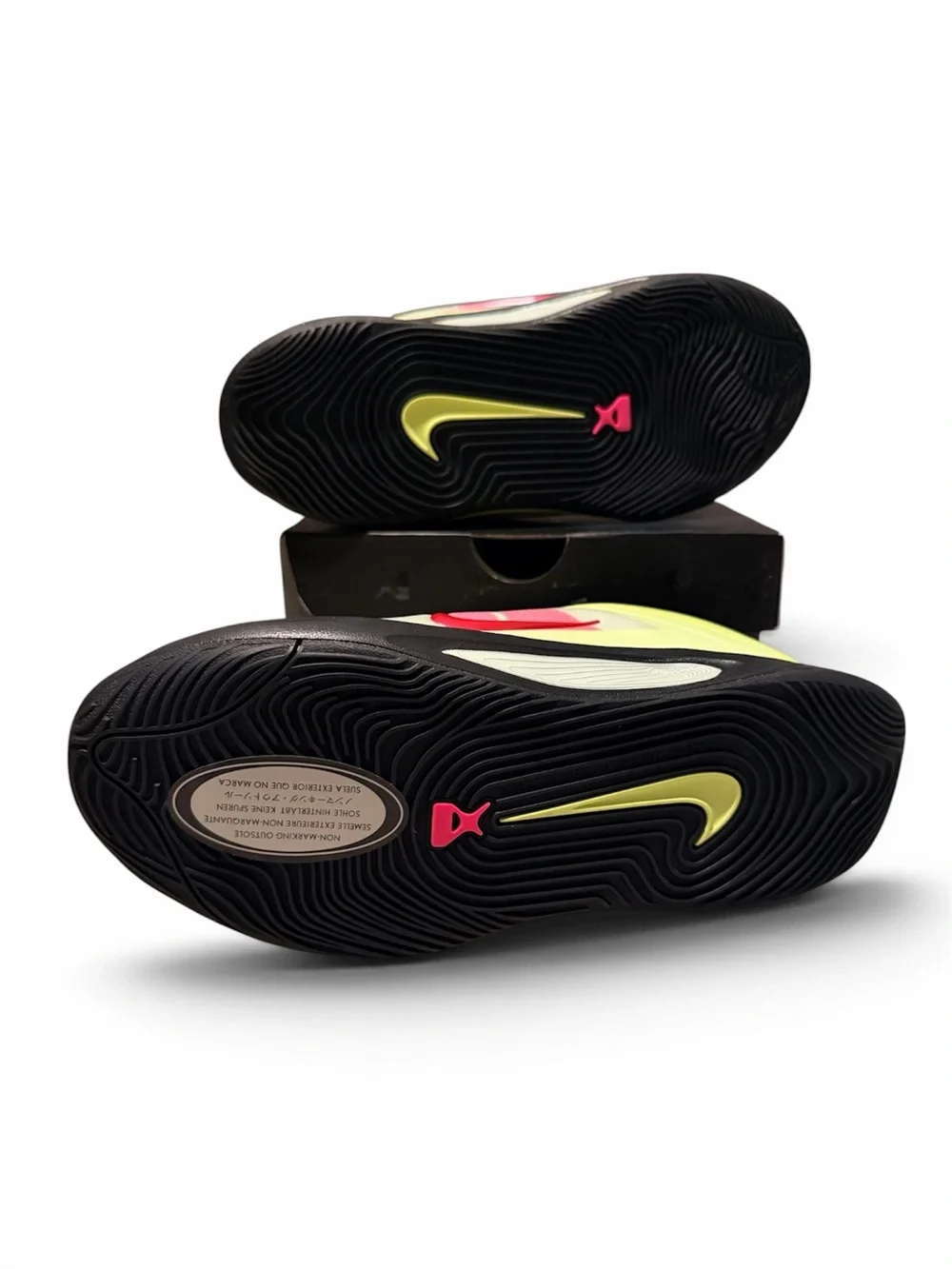 New in Box Nike A’One SE (GS) Brand New in Box 5.5Y / 7W Retail: $90 Aja Wilson